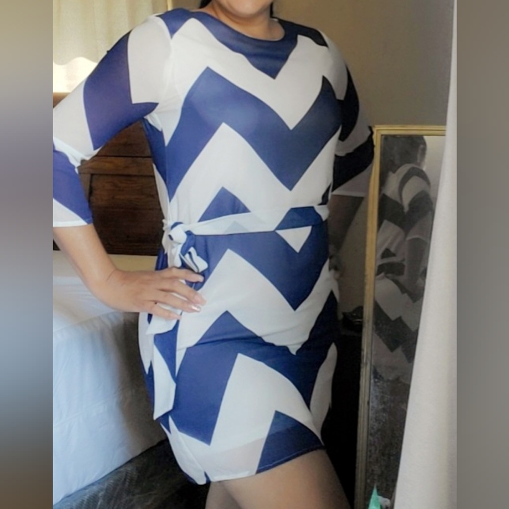 Dress - Picture 2 of 2